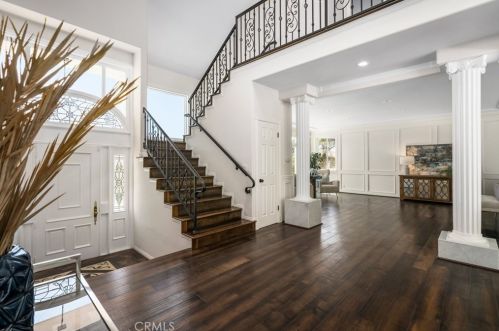 10228 Overhill Dr, Santa Ana CA  92705-1595 exterior