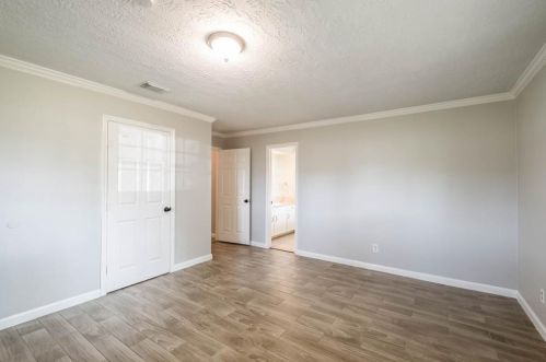 1008 Collins Rd, Richmond TX 77469-2745 exterior