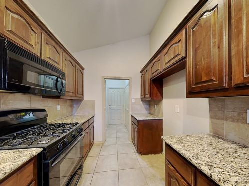 5401 Grayson Ridge Dr, Fort Worth TX  76179-7112 exterior