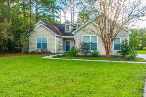5023 Manor Rd, Meggett, SC 29449-5827