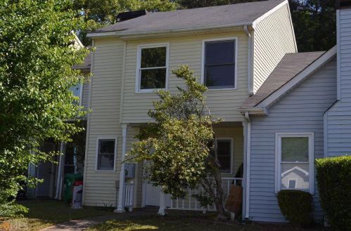 2316 Wellington Cir, Lithonia, GA 30058-8962