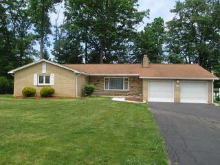 104 Greenhill Dr, Butler, PA 16001-1919