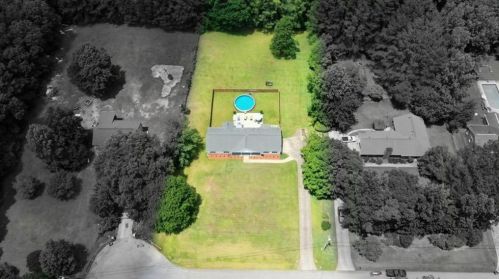 170 Brookfield Dr, Stockbridge GA  30281-1555 exterior