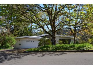 4275 Oak St, Eugene, OR 97405-3454