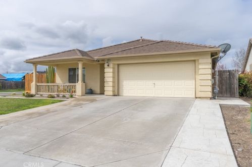 2138 Miles Ave, Dos Palos, CA 93620-9004