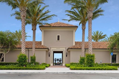 155 Pathway, Irvine CA  92618-8846 exterior