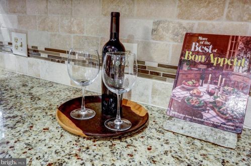 1843 Spring Ridge Ln, Lancaster PA  17603-6794 exterior