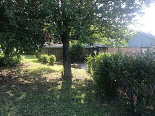 743 Lakeview Dr, Hartshorne, OK 74547-4855