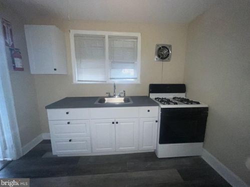 3039 Mount Ephraim Ave, Camden NJ  08104-3217 exterior