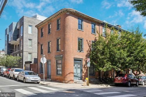 902 American St, Philadelphia PA  19123-2209 exterior