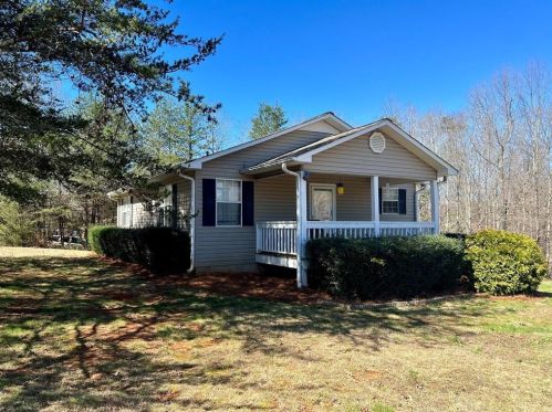 19 Shilo St, Cleveland, GA 30528-1555