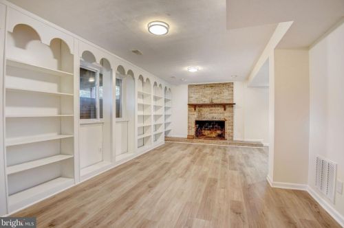 1606 Northcrest Dr, Silver Spring MD 20904-1456 exterior