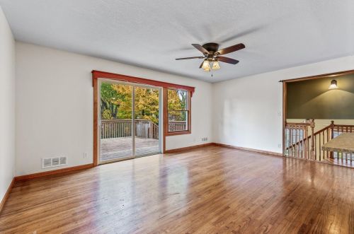 929 Duchess Ln, Saint Paul MN  55124 exterior