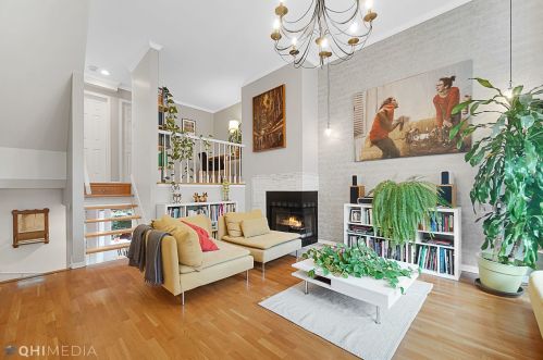 1437 Altgeld St, Chicago, IL 60614-2033