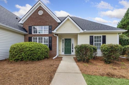 4020 Brushymill Ct, Loganville, GA 30052-8727