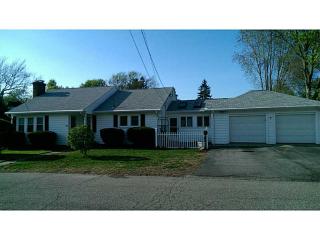 52 Sprague Ave, East Providence, RI 02915-3239