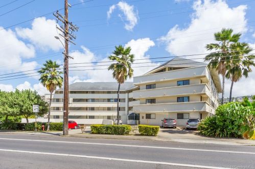 2860 Waialae Ave, Honolulu HI  96826-1829 exterior