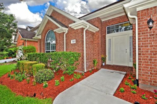 5427 Persimmon Pass, Richmond TX  77407-4044 exterior