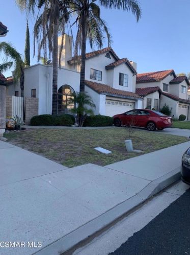 2429 Ridge View Ct, Simi Valley, CA 93065-1922