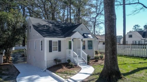 760 Kennolia Dr, Atlanta, GA 30310-2330