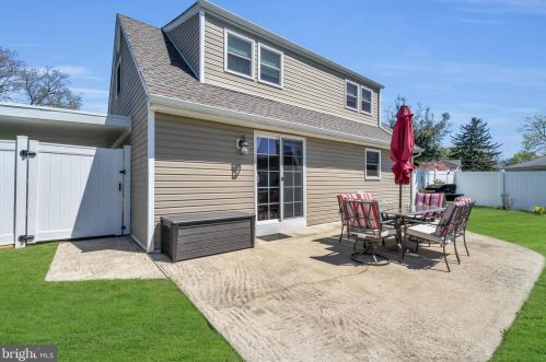 33 Cumberland Ave, Trenton NJ 08618-5413 exterior