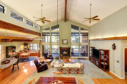 4207 Barbaras Ct, Snowline Camp, CA 95709-9421