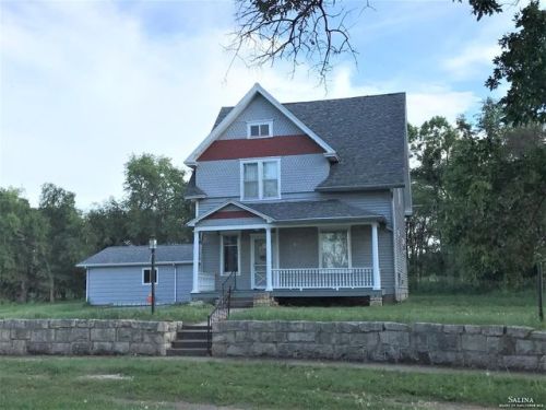 3612 Rose Hill Rd, Mentor, KS 67416-8850