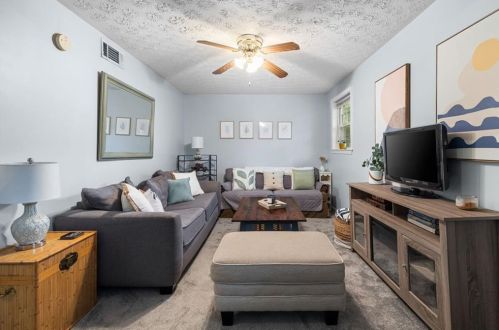 2579 Hatfield Cir, Atlanta GA  30316-3950 exterior