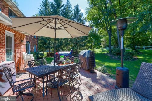 131 Bentley Ln, Lancaster PA  17603-6203 exterior