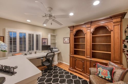 15 Alba, Irvine CA  92620-1901 exterior