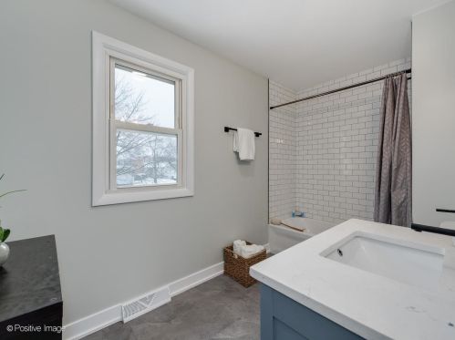 201 Monroe Rd, Lemont IL  60440-2022 exterior