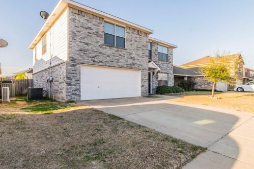 9809 Sparrow Hawk Ln, Fort Worth TX  76108-4347 exterior