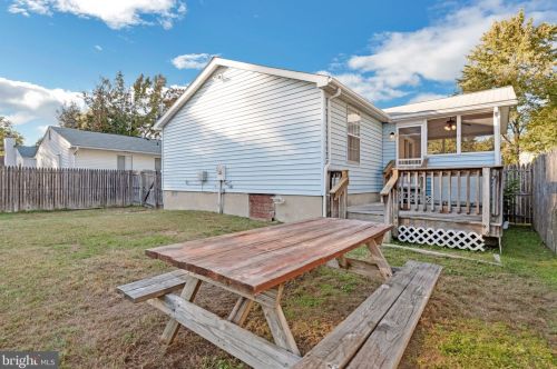 1219 Spruce Ave, Shady Side MD 20764-9562 exterior