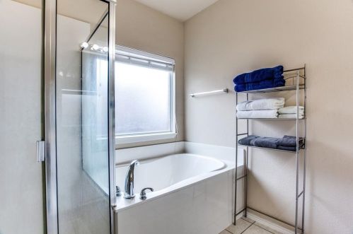 9613 Minton Dr, Fort Worth TX  76108-3888 exterior