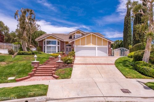 3291 Yardley Pl, Simi Valley, CA 93063-1046