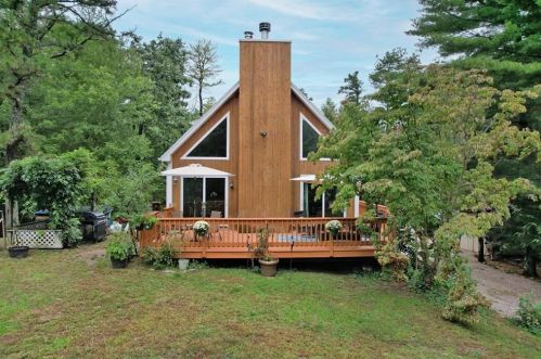 199 James Trl, Richmond, RI 02892-1739