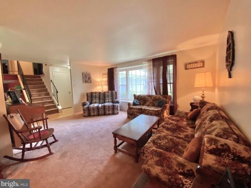 2001 Stoney Creek Dr, Fredericksburg, VA 22407-1328