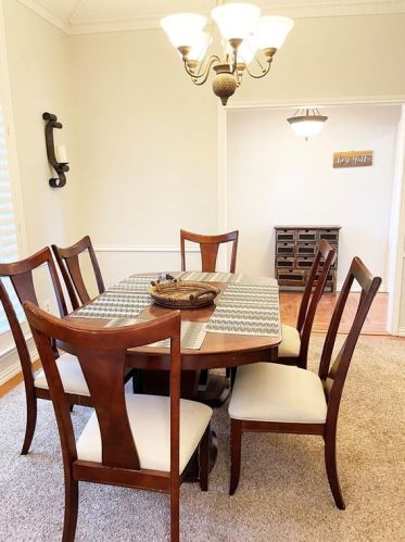 1926 Chesham Dr, Carrollton TX 75007-2403 exterior