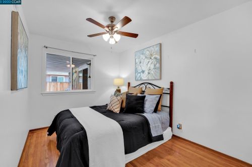 2378 Charlotte Ave, Concord CA  94518-2511 exterior