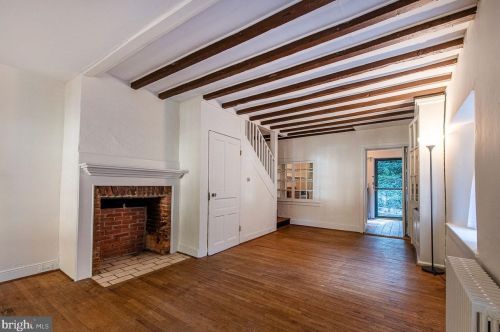 71 Rose Valley Rd, Media, PA 19086-6516