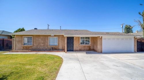 3844 Lofton Pl, Riverside CA  92501-1810 exterior