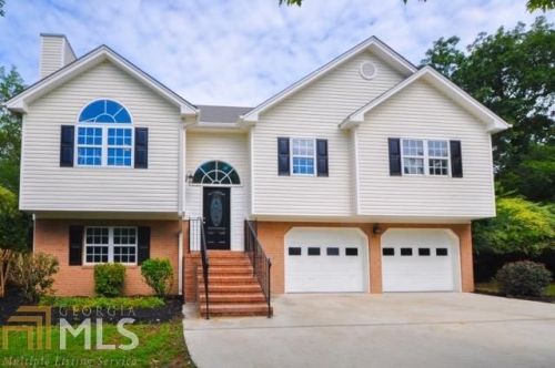 385 Academy Woods Dr, Jefferson, GA 30549-7503