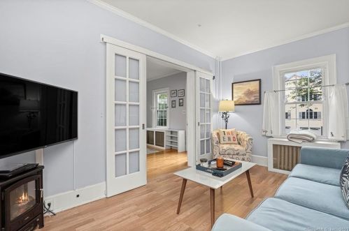 15 Lucy St, Greenwich CT  06831-5022 exterior