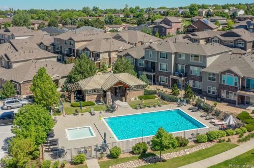 14804 Crestridge Dr, Aurora CO 80015-4207 exterior