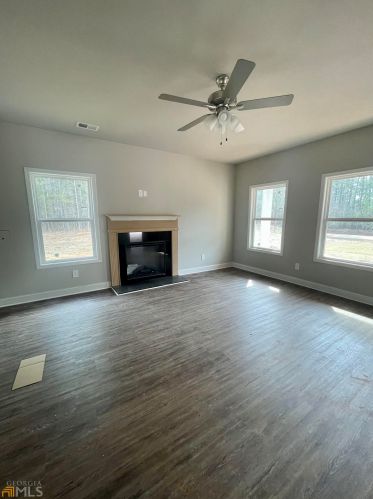 732 Sutton Rd, Forsyth, GA 31029-4713