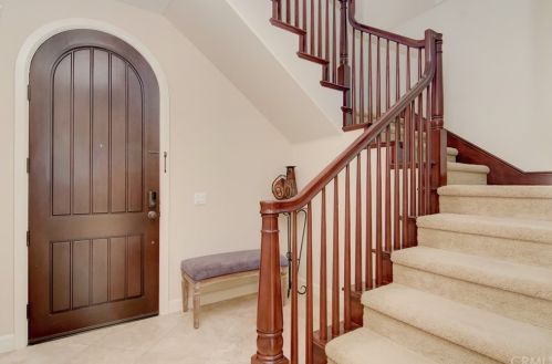22 Tree Clover, Irvine CA  92618-8800 exterior