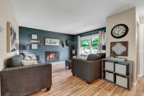 15391 Drexel Way, Saint Paul, MN 55124-6834