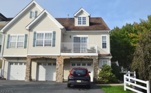 904 Wendover Ct, Dover, NJ 07869-1642