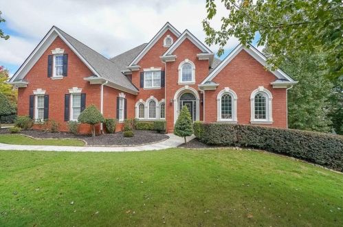 2264 Glenmore Ln, Lithonia, GA 30078-5650