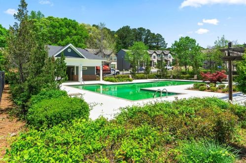1401 Bayrose Cir, Atlanta GA  30344-1690 exterior